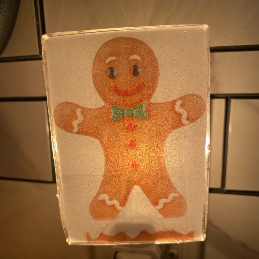 Gingerbread Man Nightlight Handmade - Picture 3 of 5